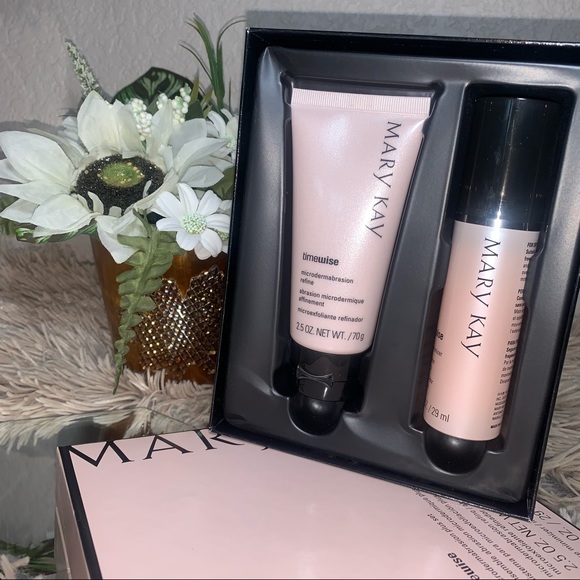 Mary Kay Other - Mary Kay microdermabrasion plus set